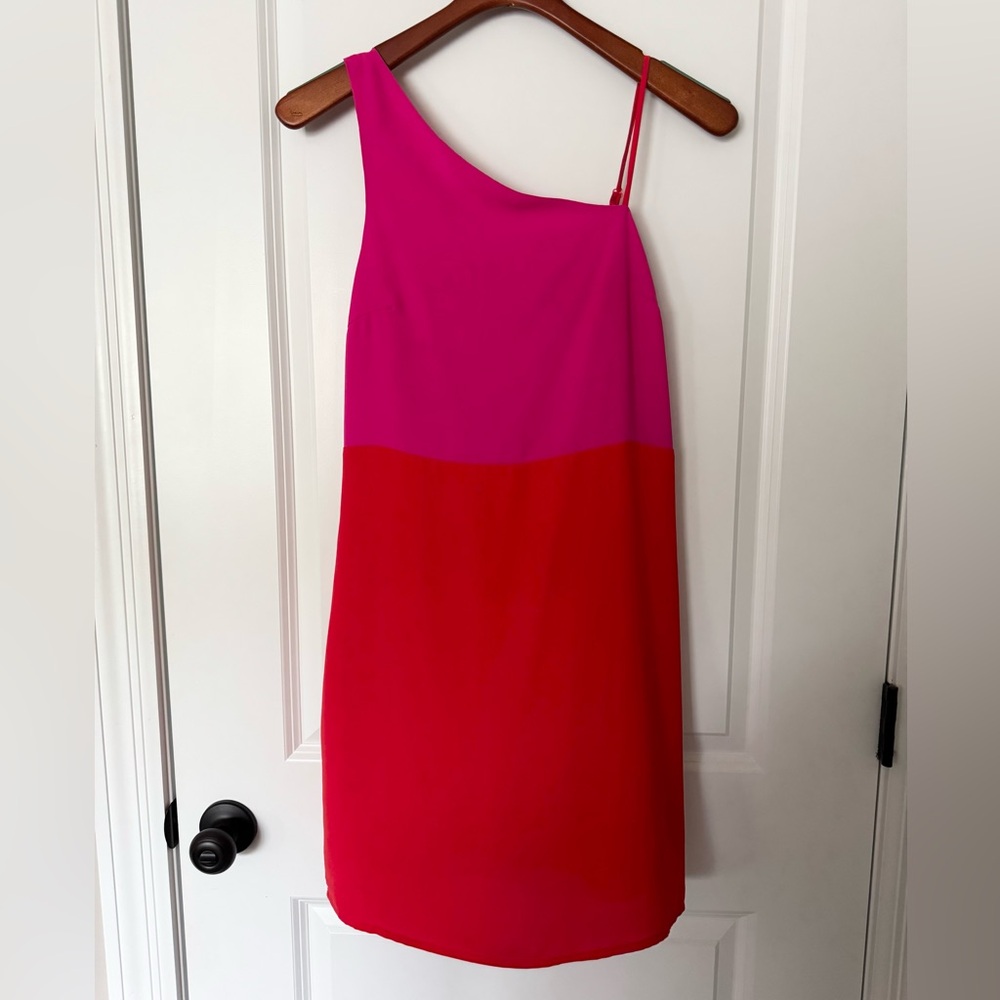 Asymmetrical Pink/Red Cocktail Drsss